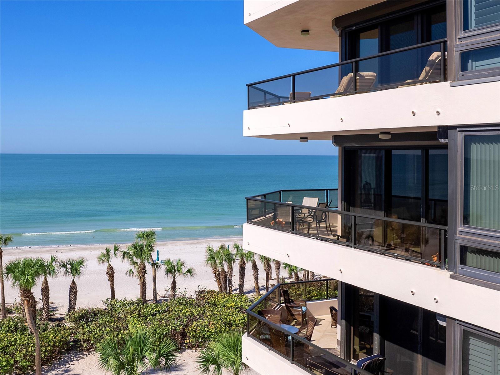 575 SANCTUARY DR #A304