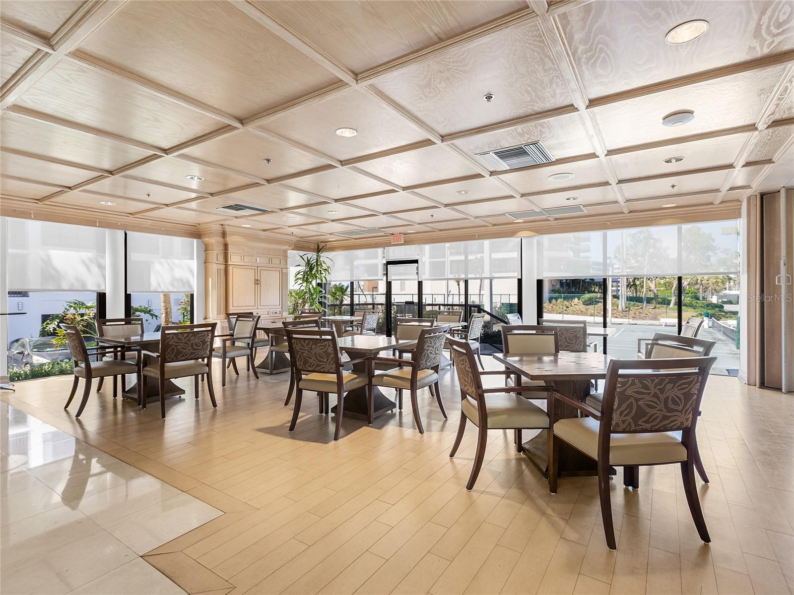 575 SANCTUARY DR #A304