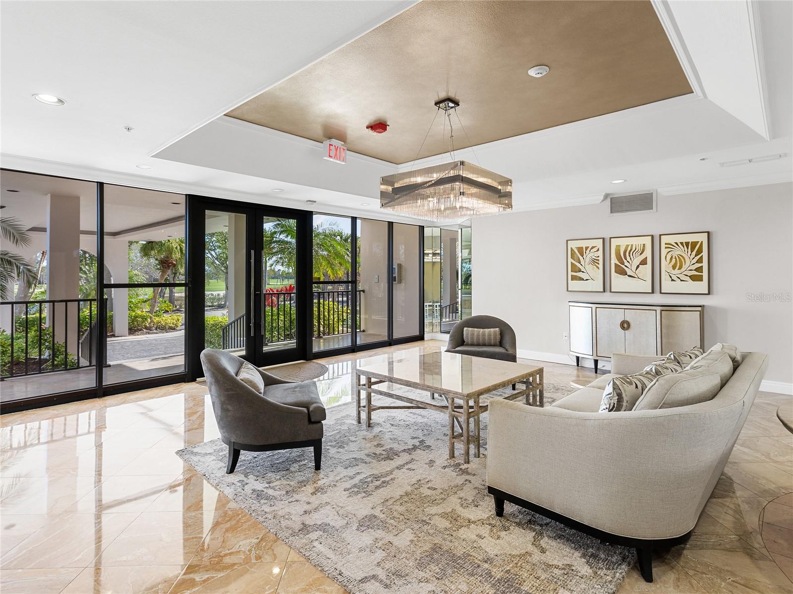 575 SANCTUARY DR #A304