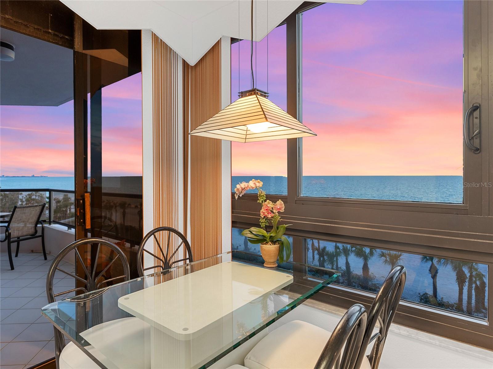 575 SANCTUARY DR #A304