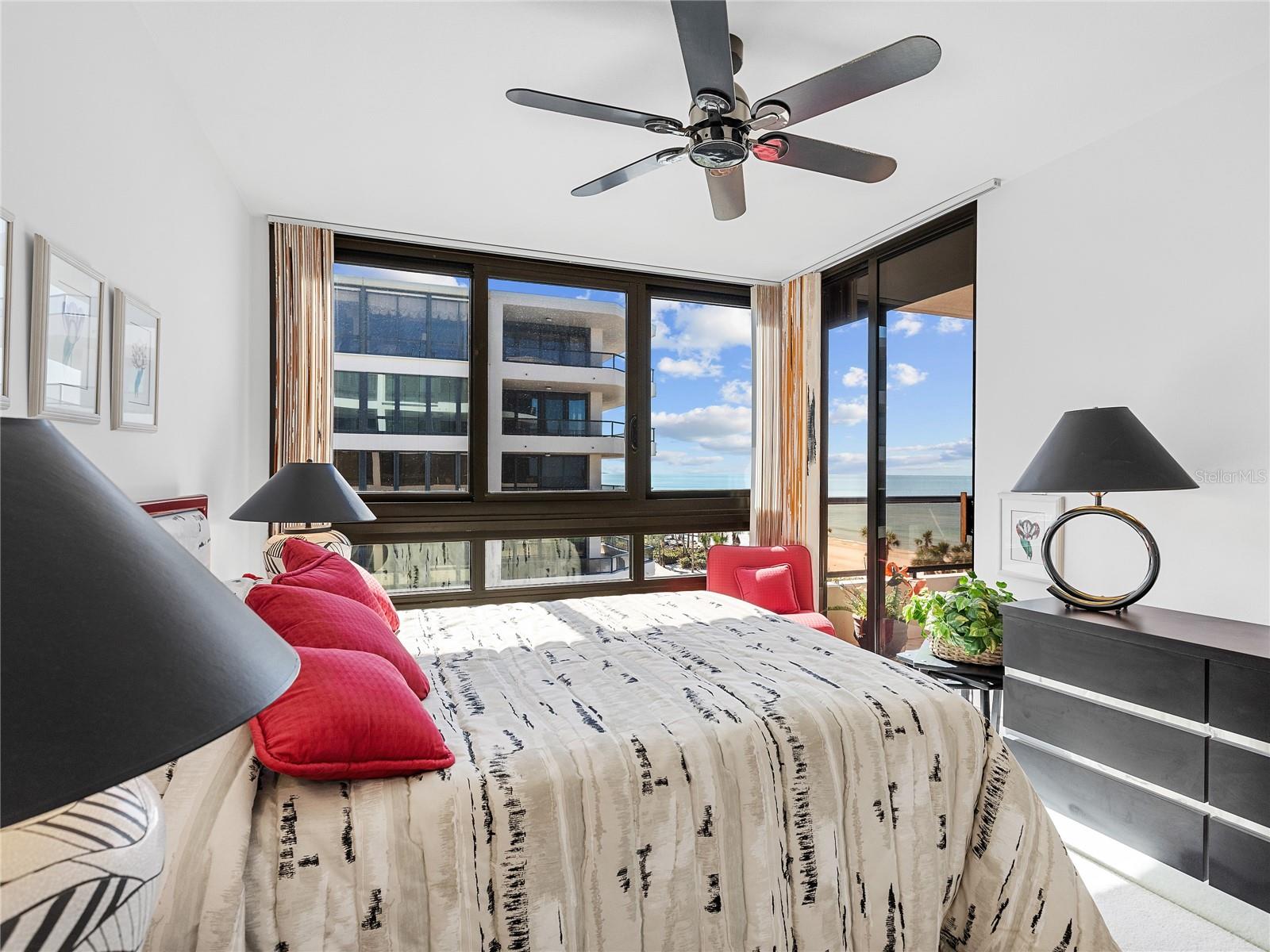 575 SANCTUARY DR #A304