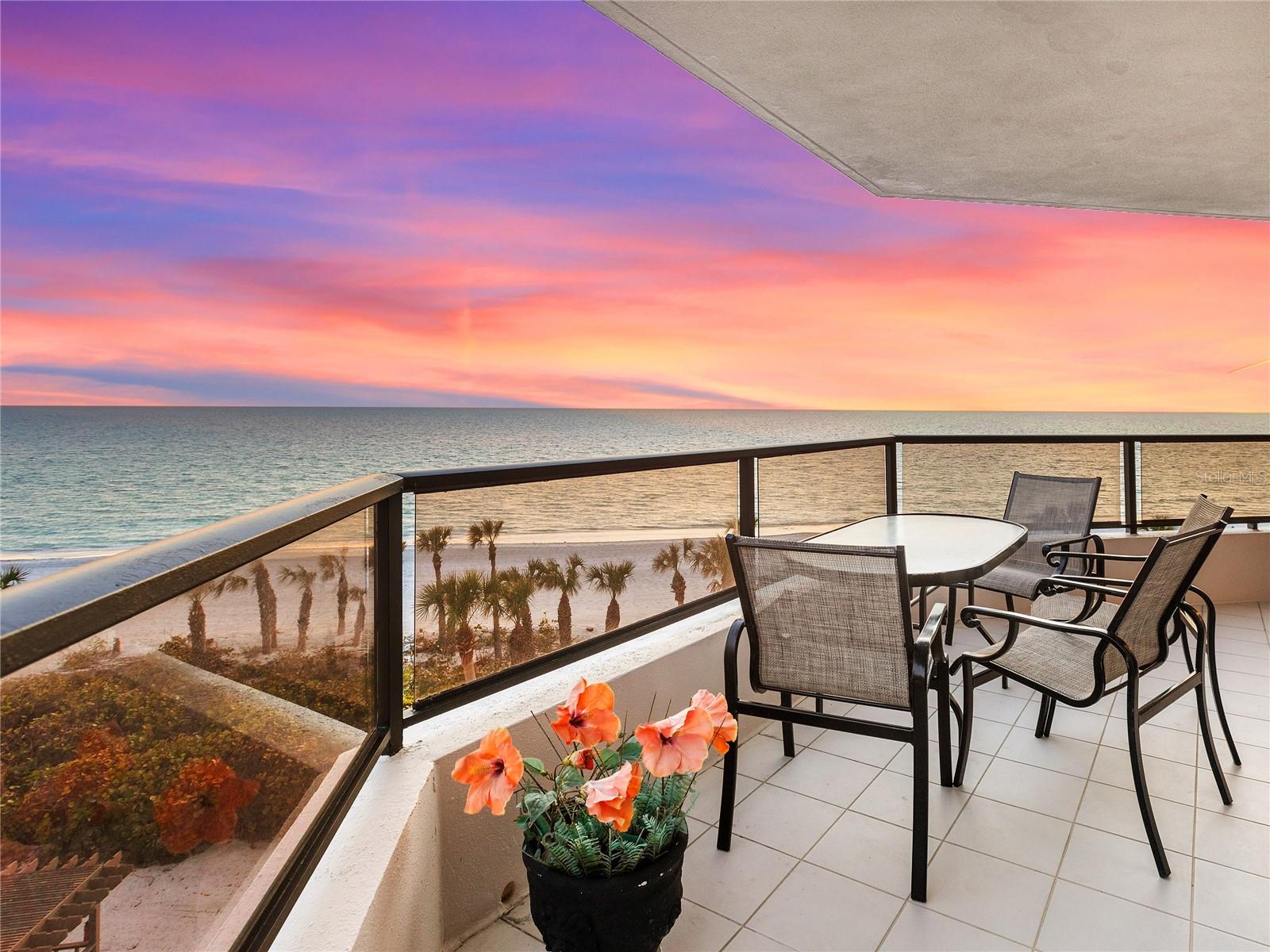 575 SANCTUARY DR #A304