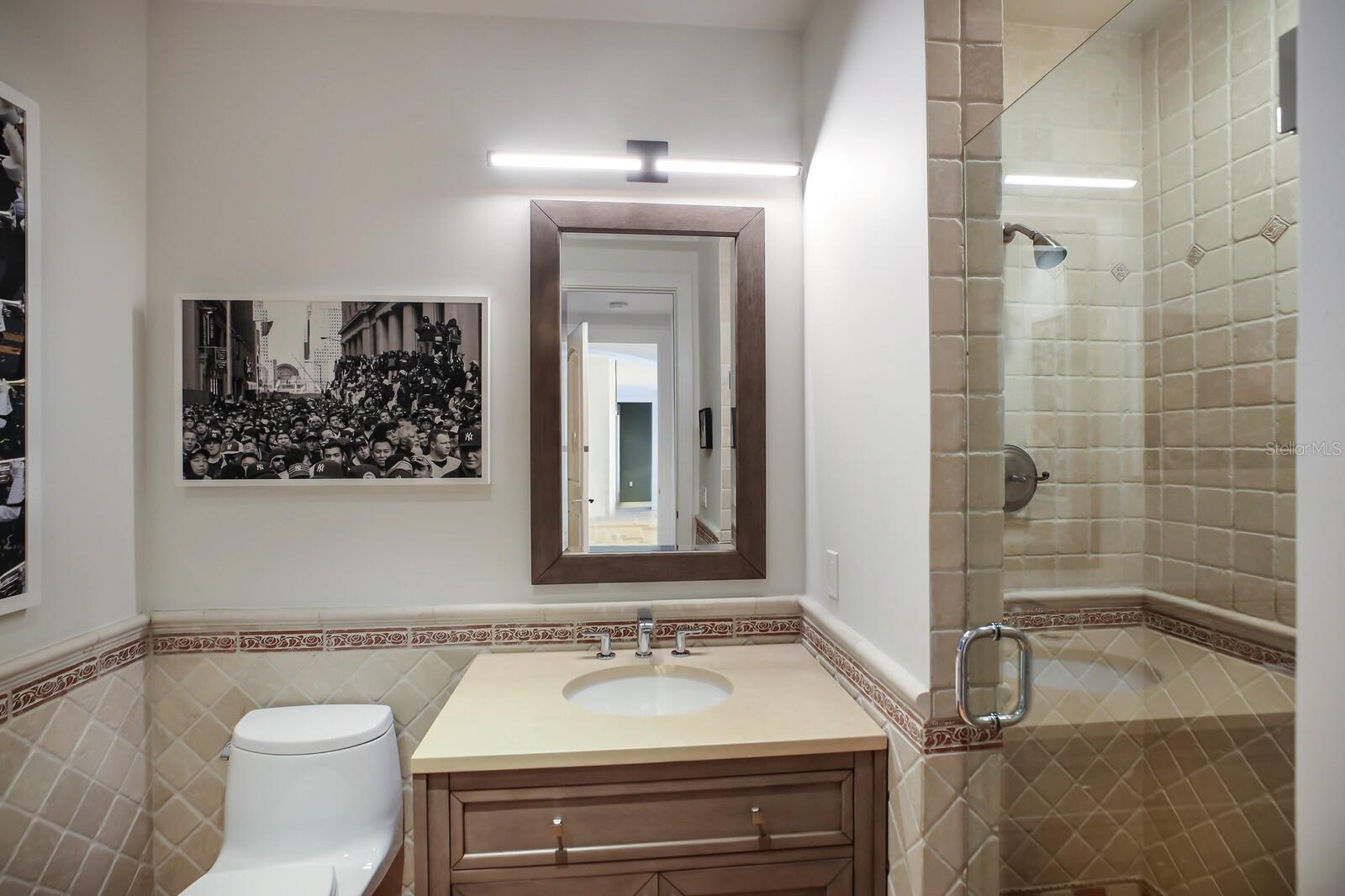 1111 RITZ CARLTON DR #1704