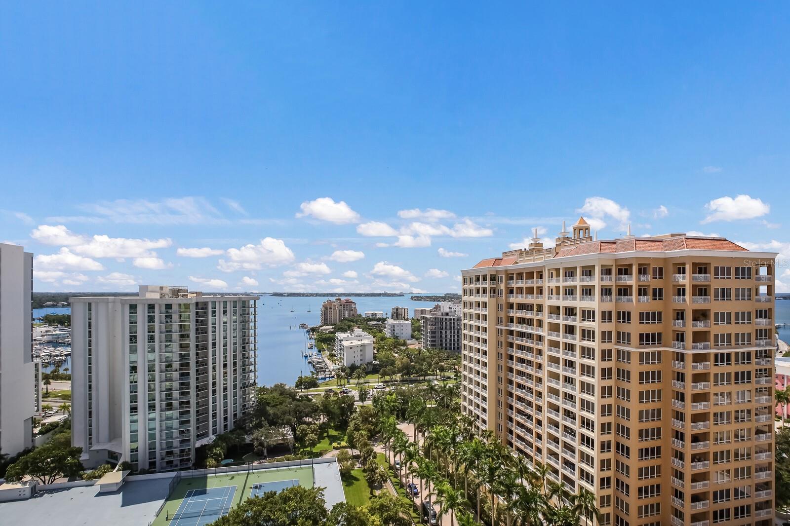 1111 RITZ CARLTON DR #1704