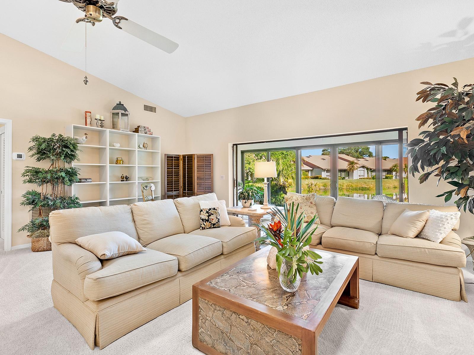 6094 WILSHIRE BLVD #8