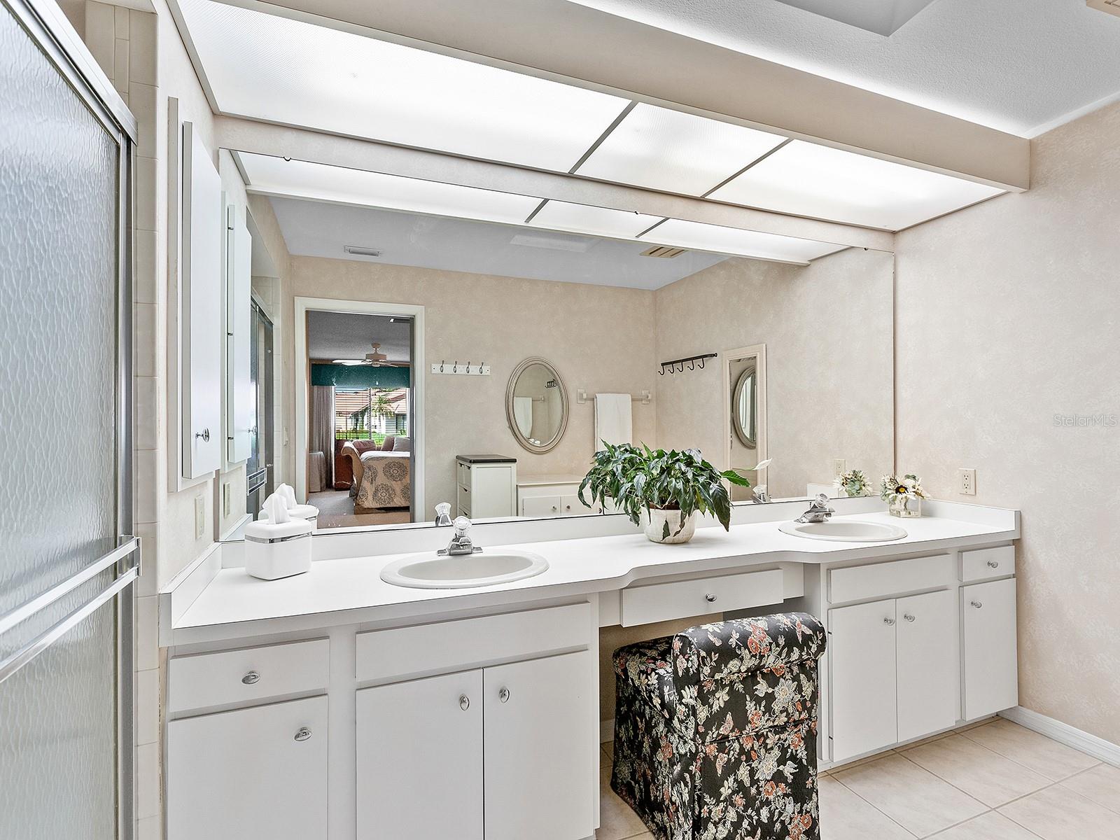 6094 WILSHIRE BLVD #8