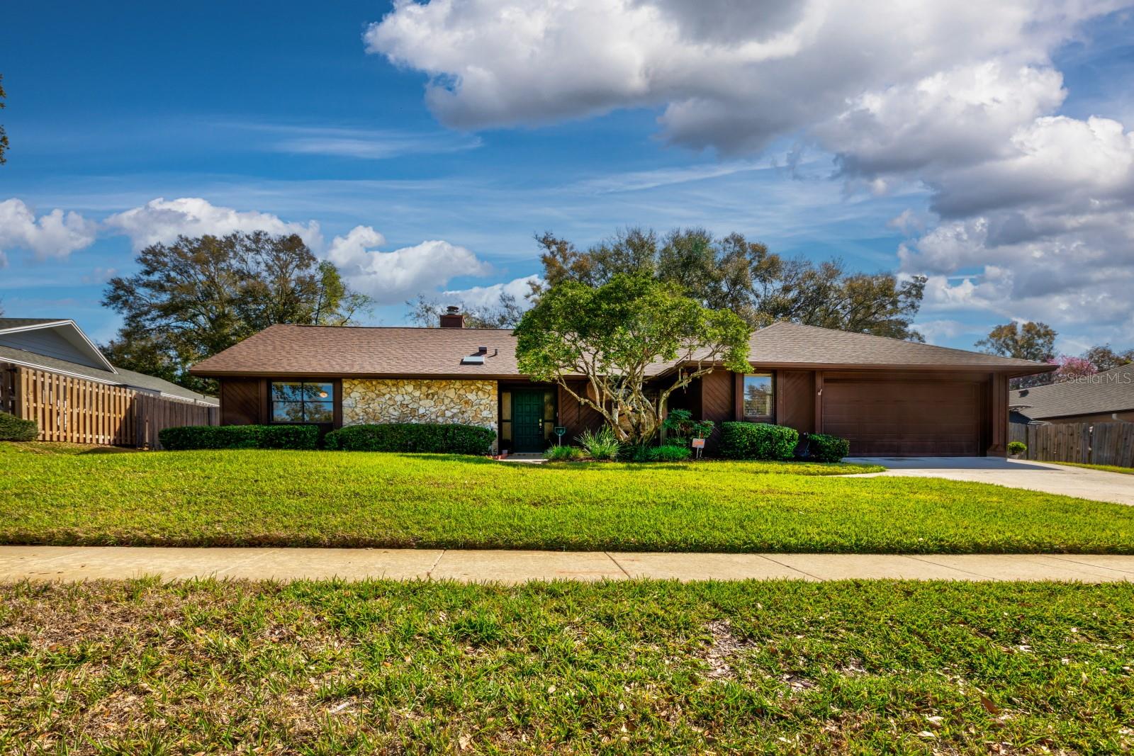 1506 GRACE LAKE CIR