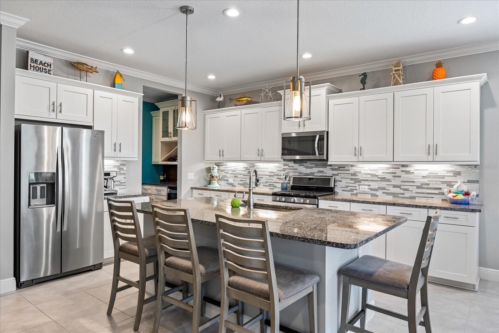 7012 WHITE WILLOW CT