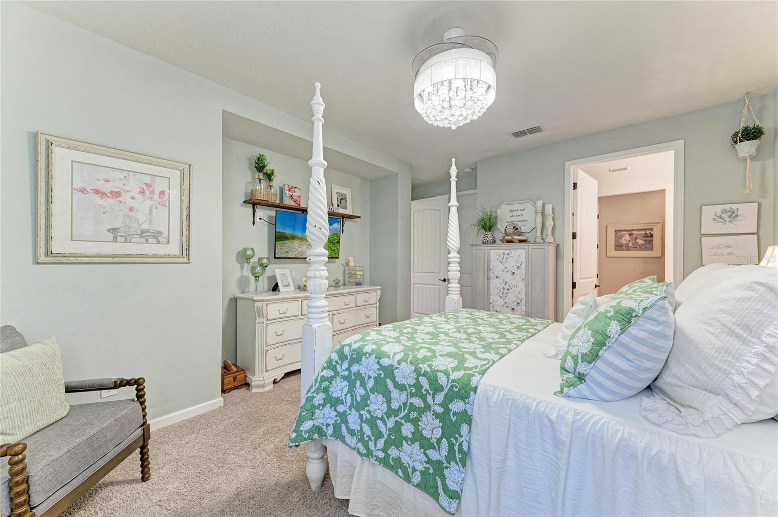 5244 BLOSSOM CV