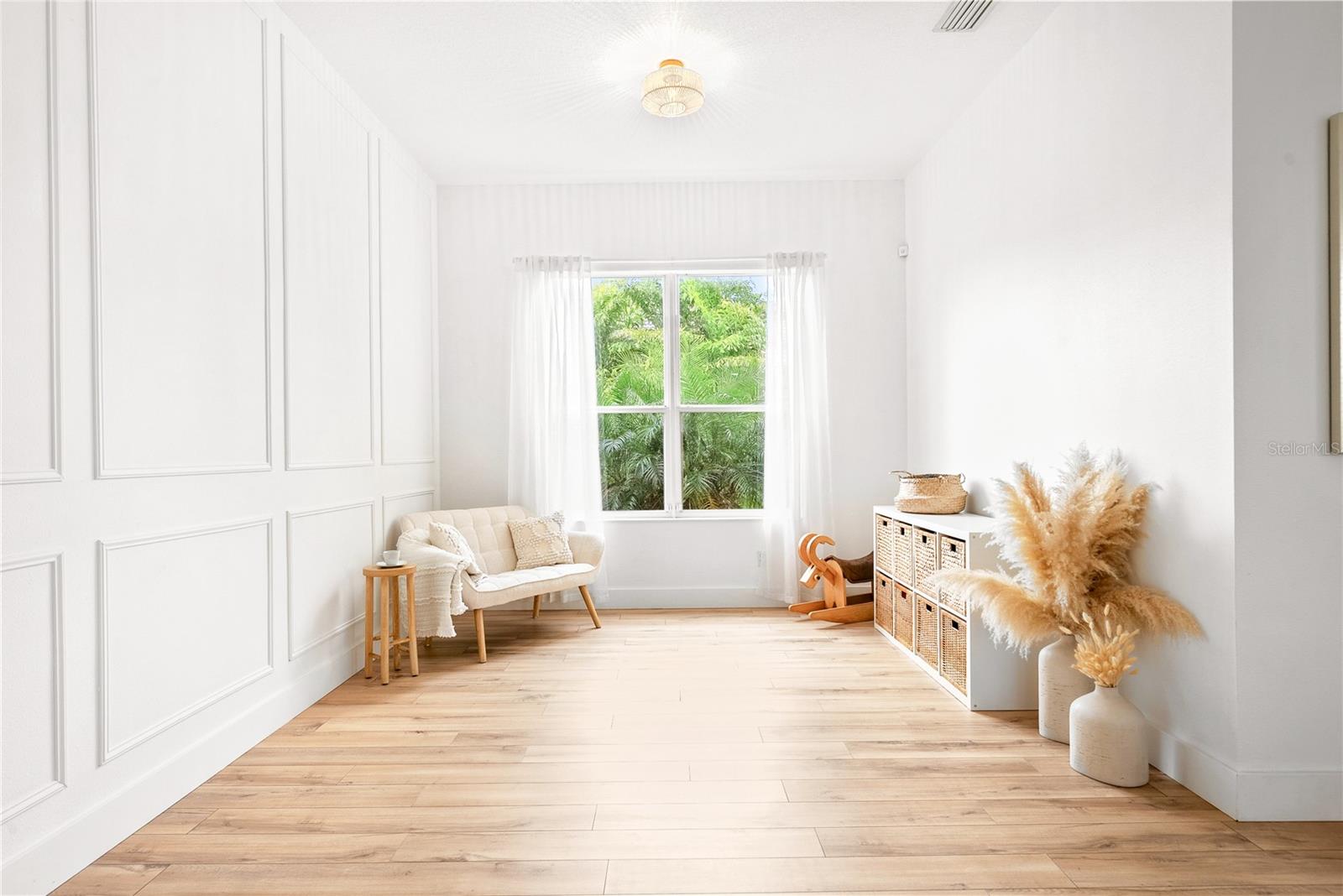 1189 FRASER PINE BLVD