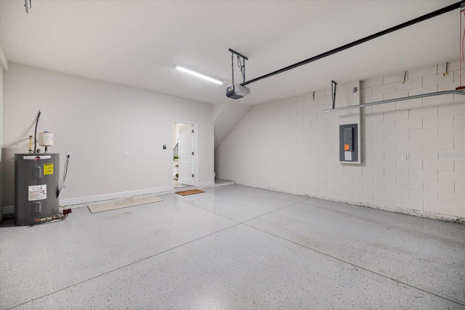 2462 MANGUM CT #2462