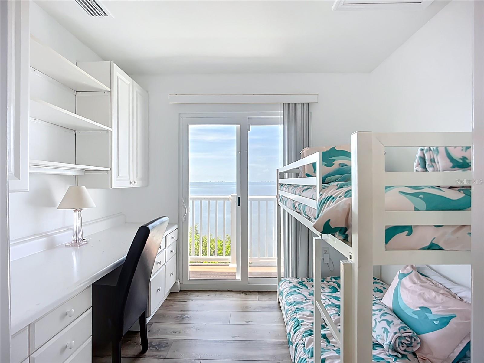 2424 BAY DR #2424/2426