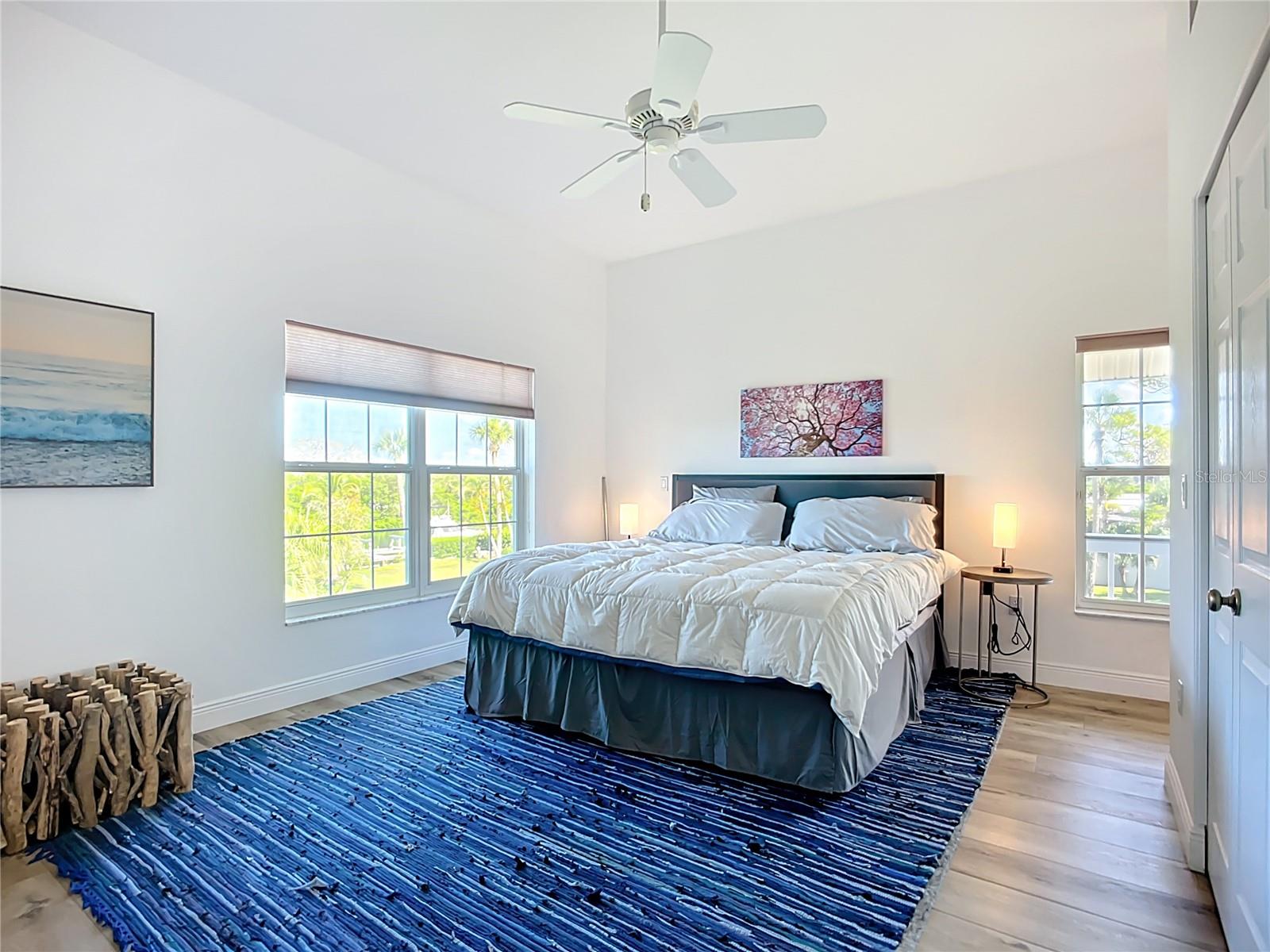 2424 BAY DR #2424/2426