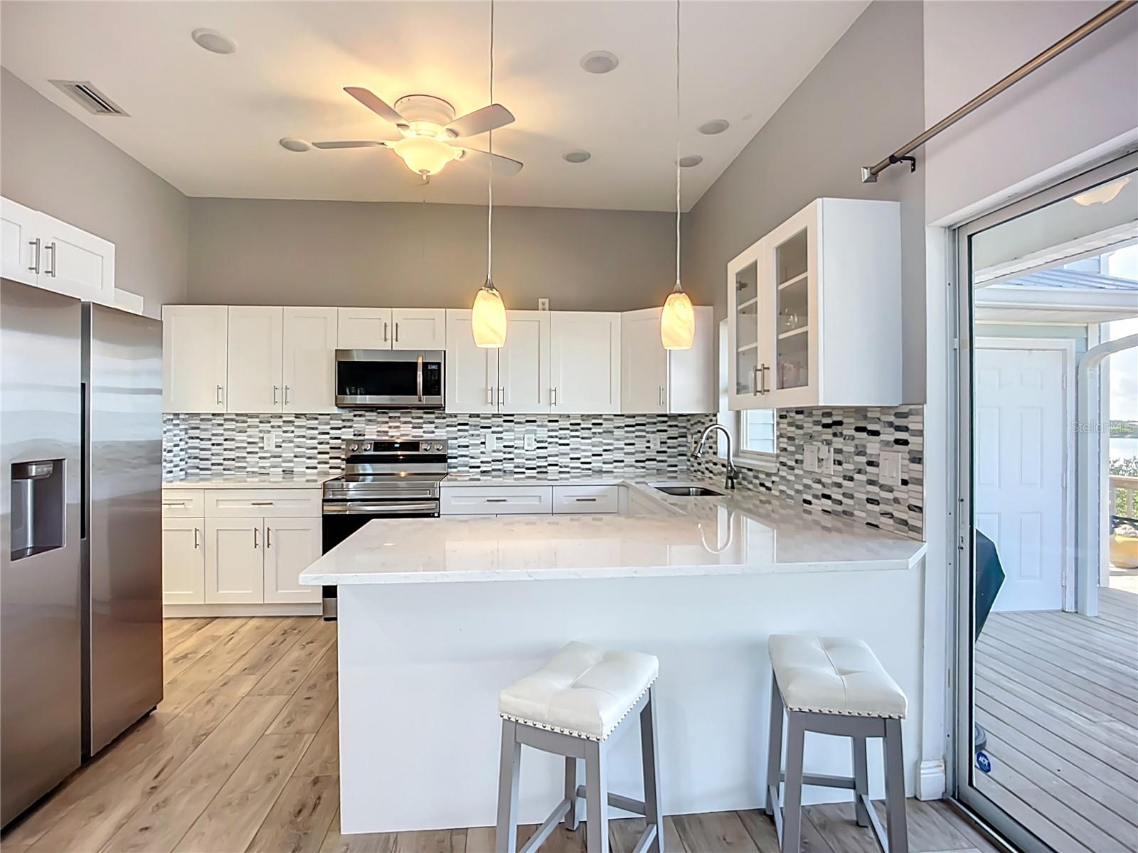 2424 BAY DR #2424/2426