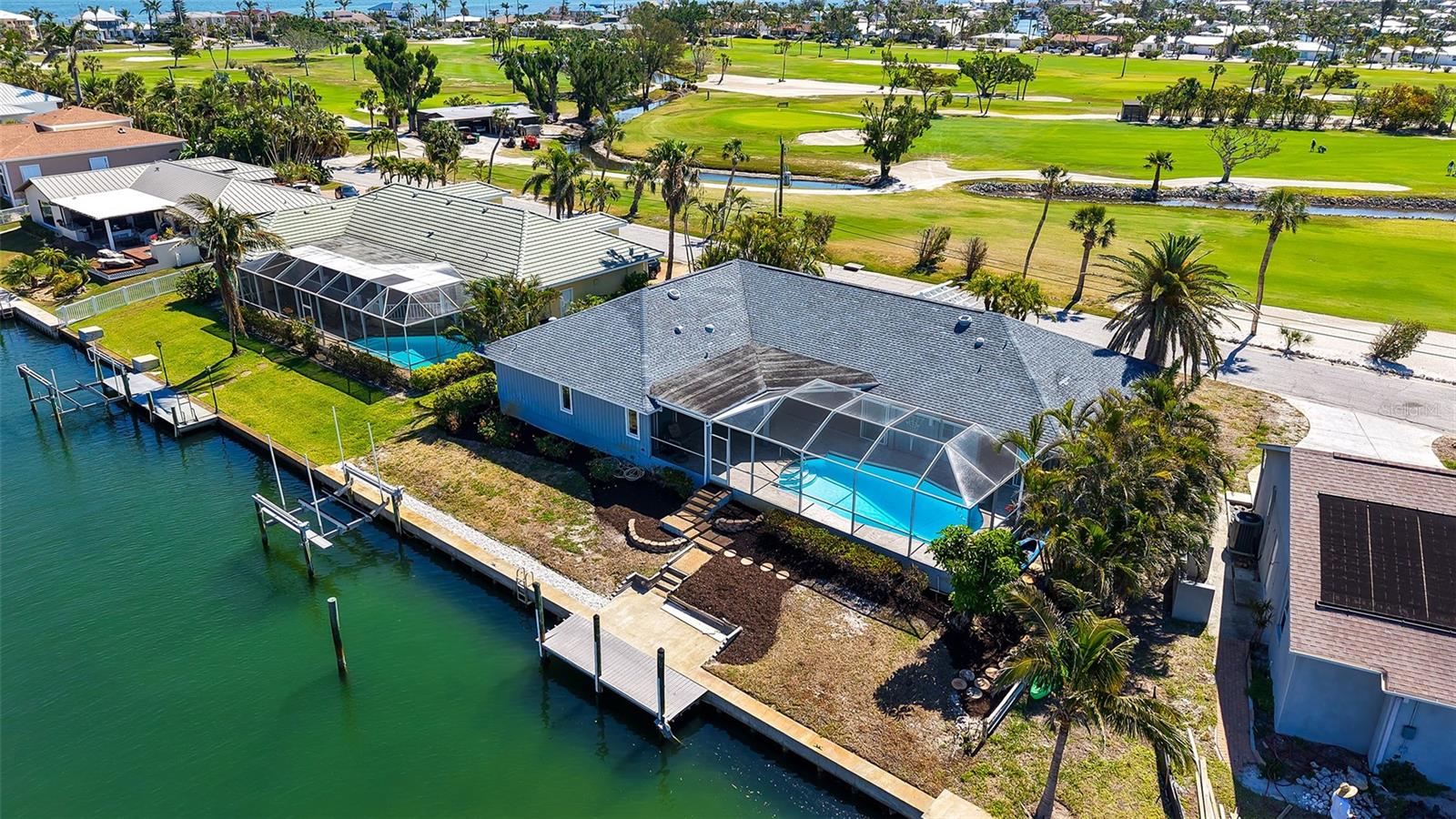 621 IVANHOE LN