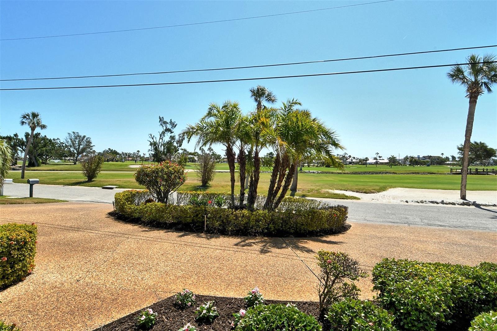 621 IVANHOE LN