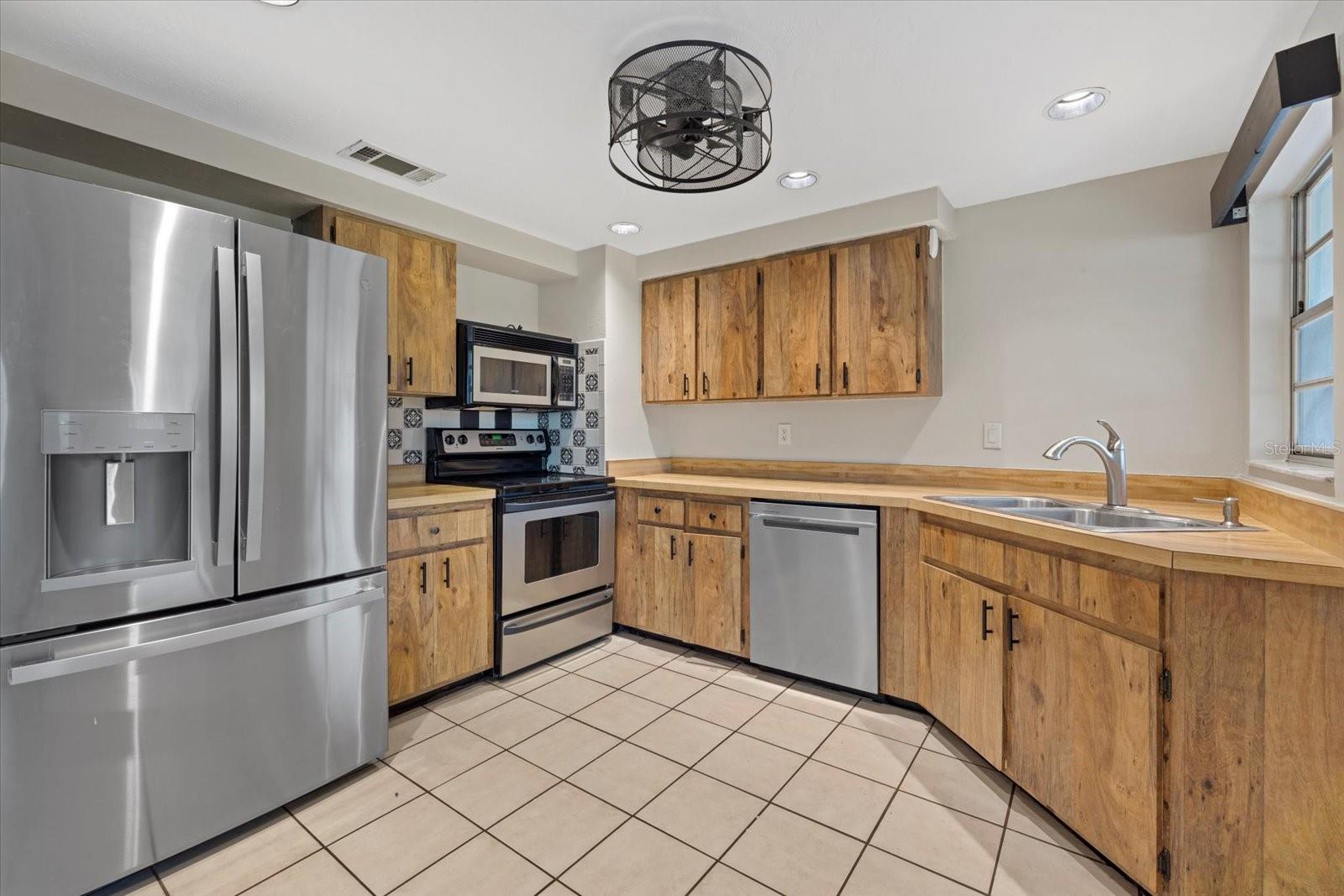 3301 62ND STREET CIR W