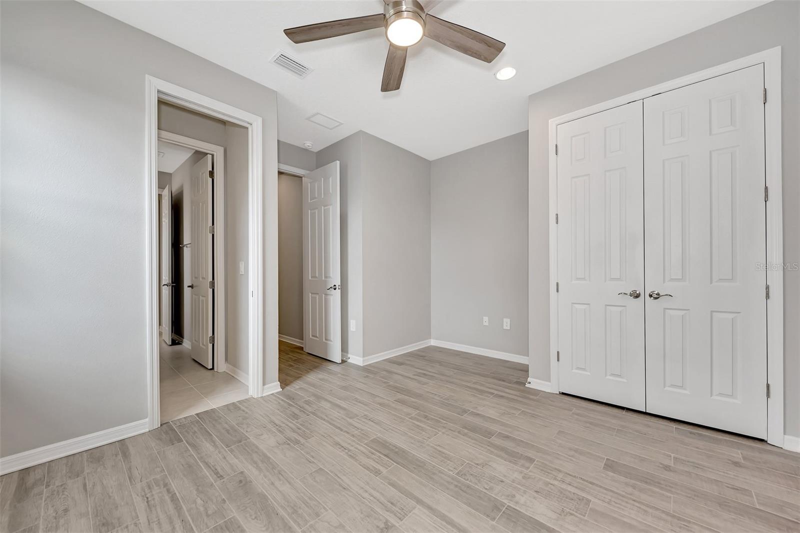 5825 MILLENNIUM SILVER CT