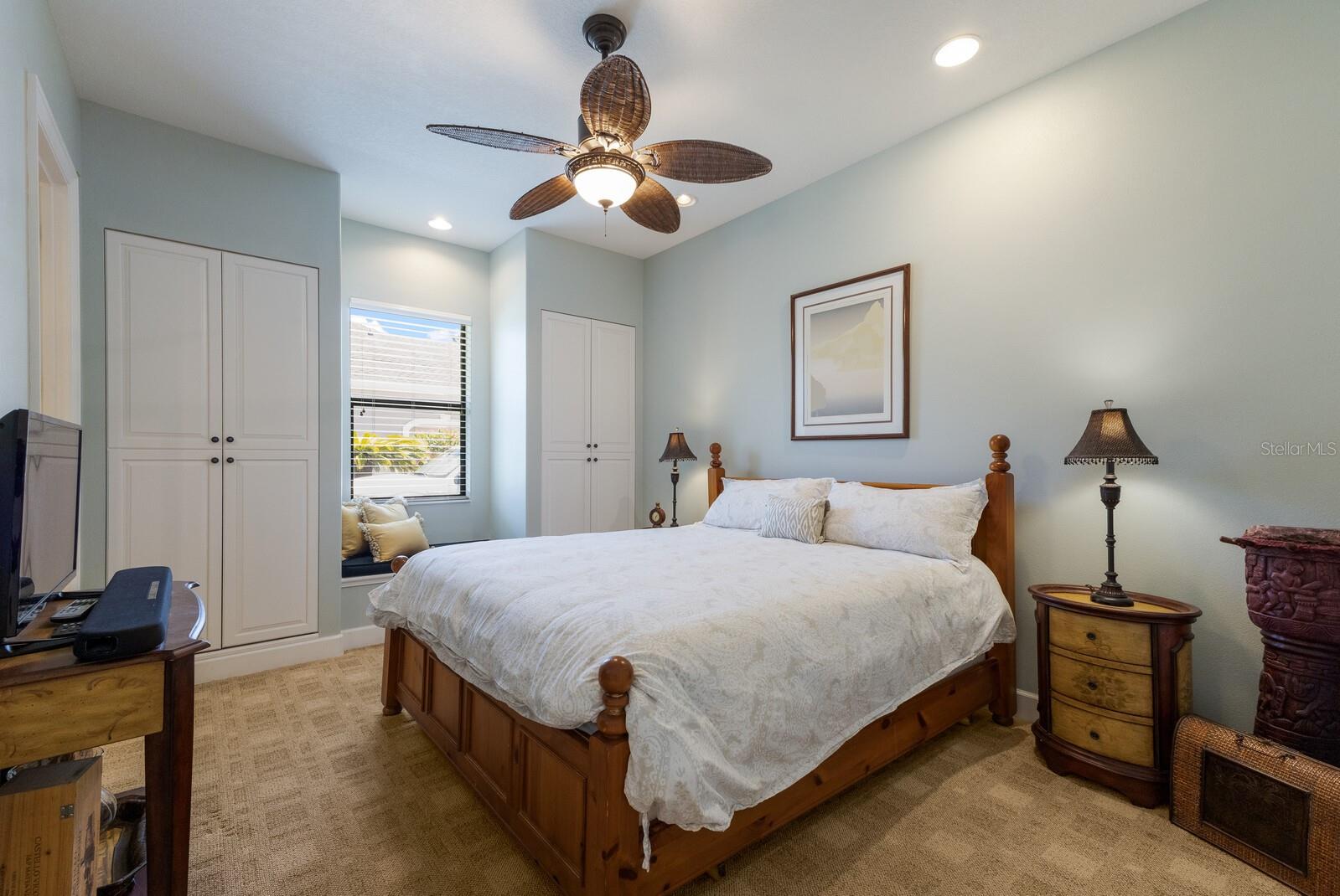 2301 LITTLE COUNTRY RD