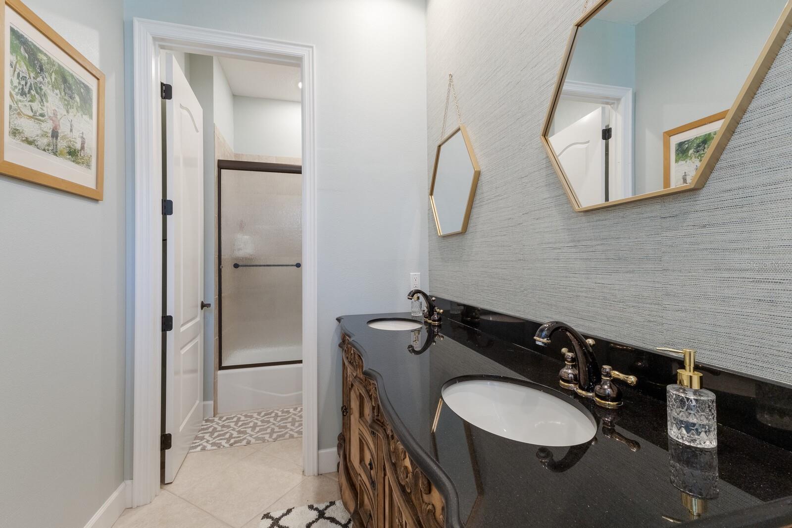 2301 LITTLE COUNTRY RD