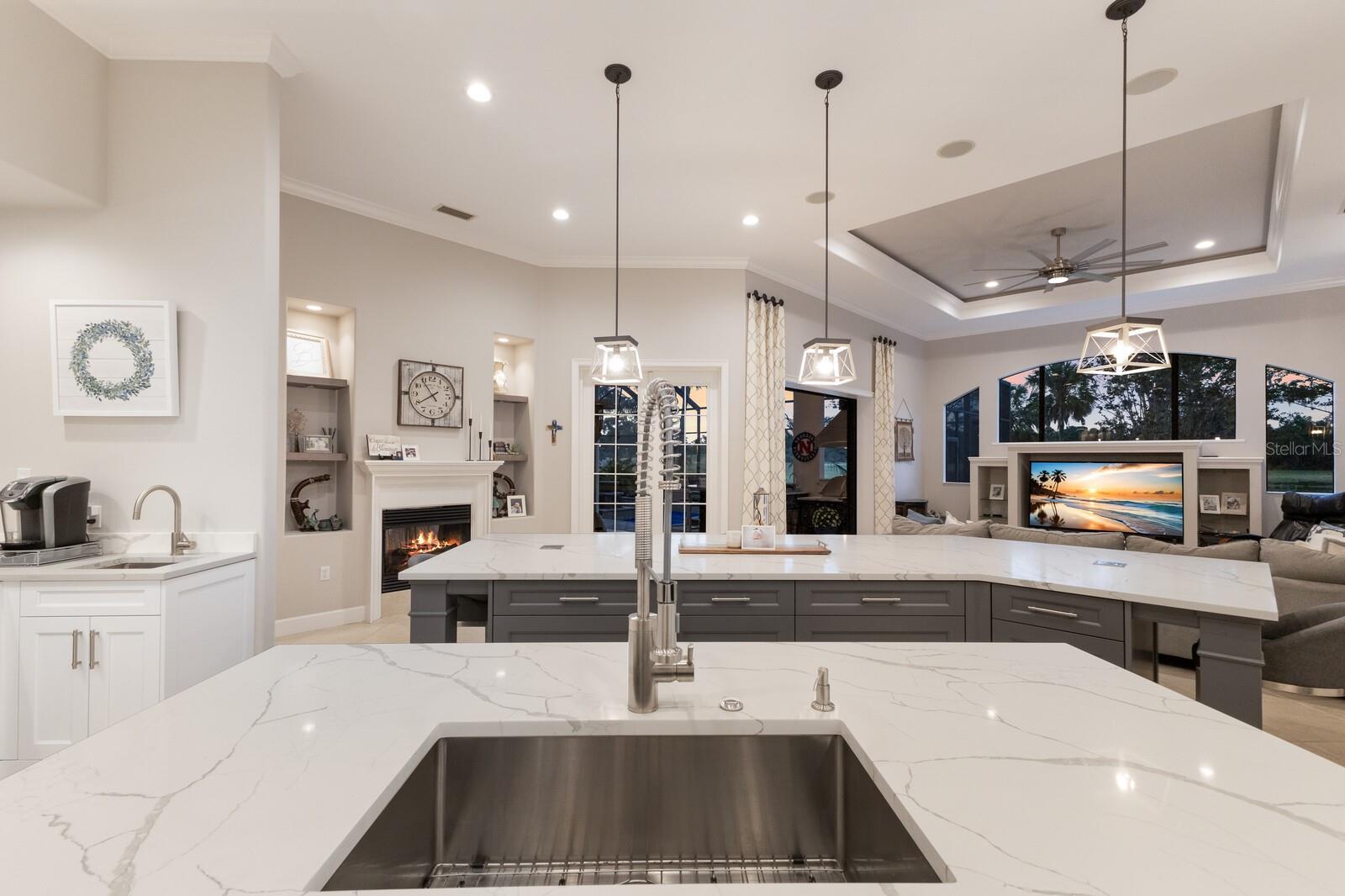 2301 LITTLE COUNTRY RD