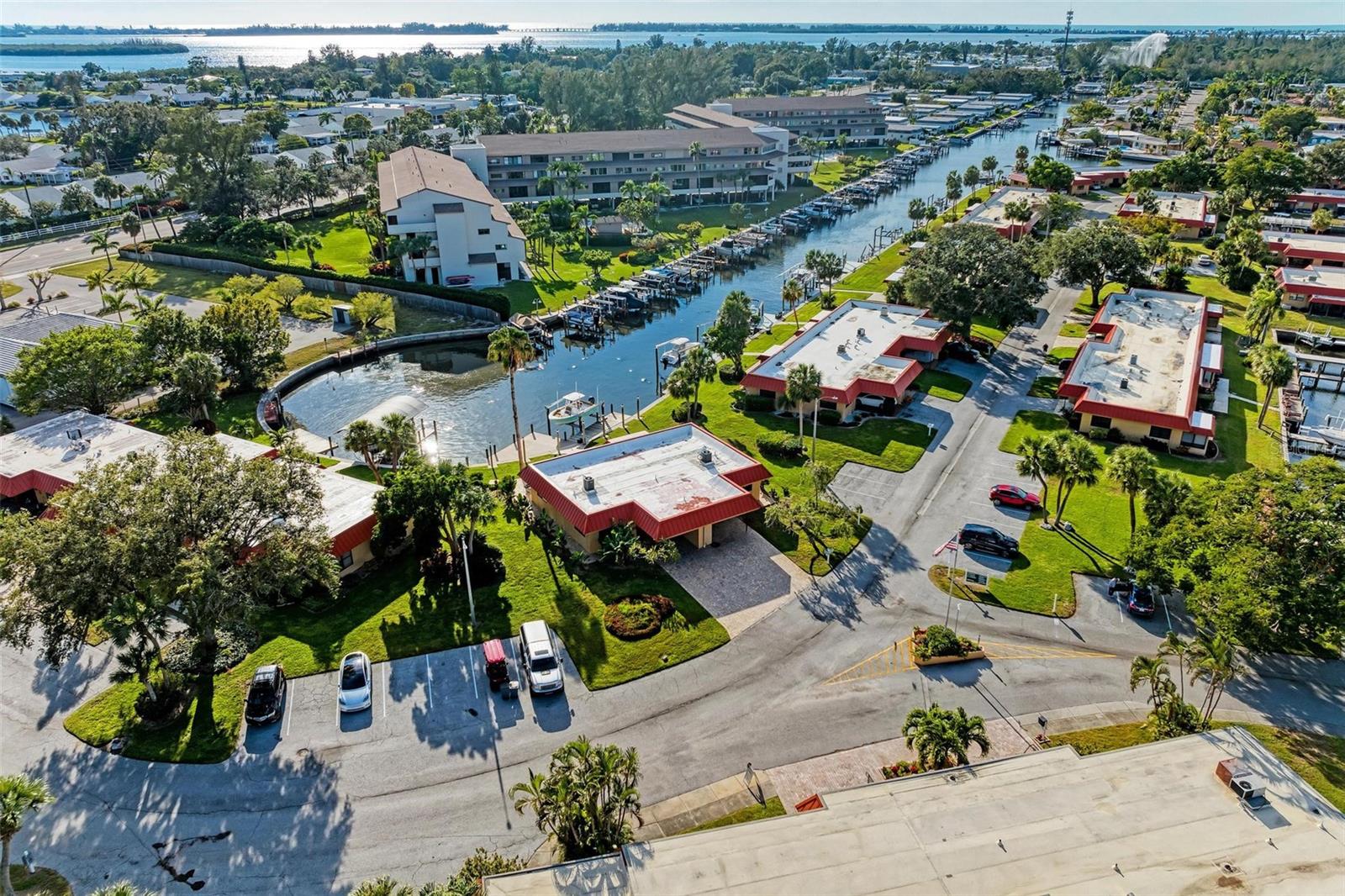 9409 CATALINA DR
