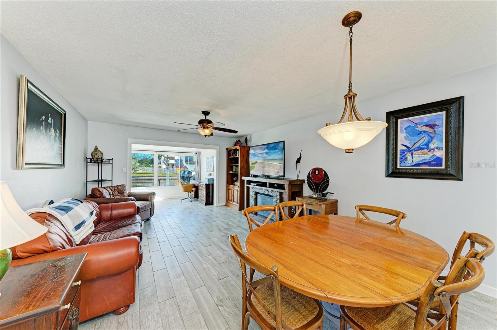 9409 CATALINA DR