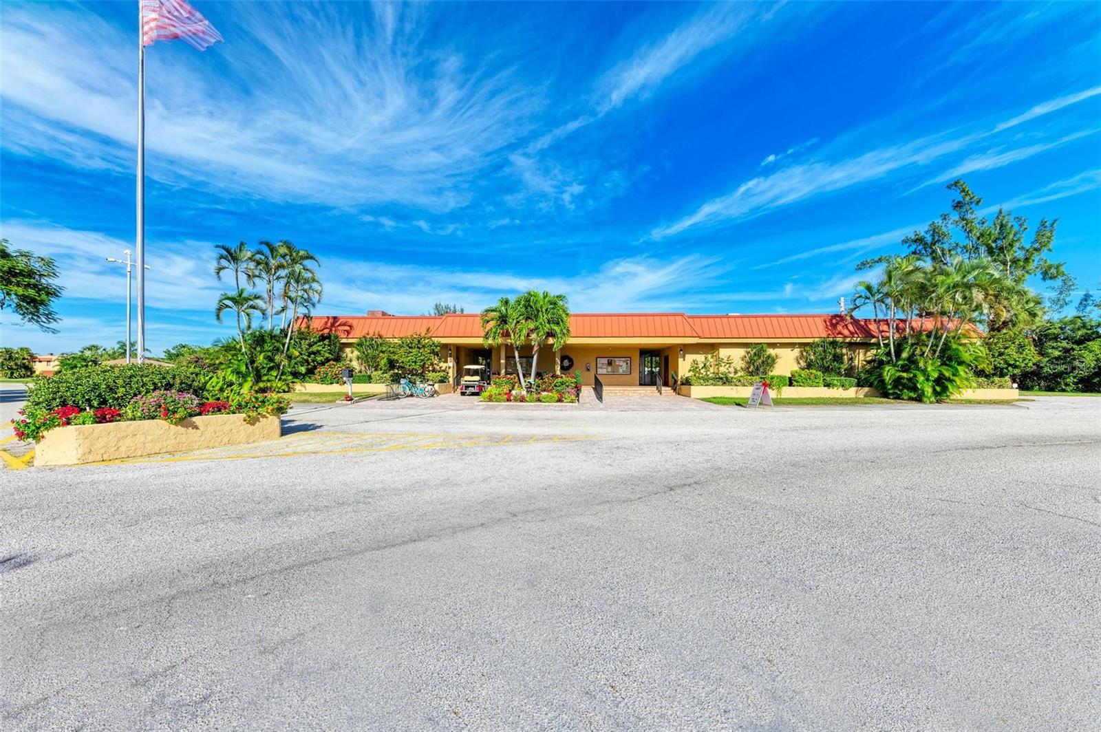 9409 CATALINA DR