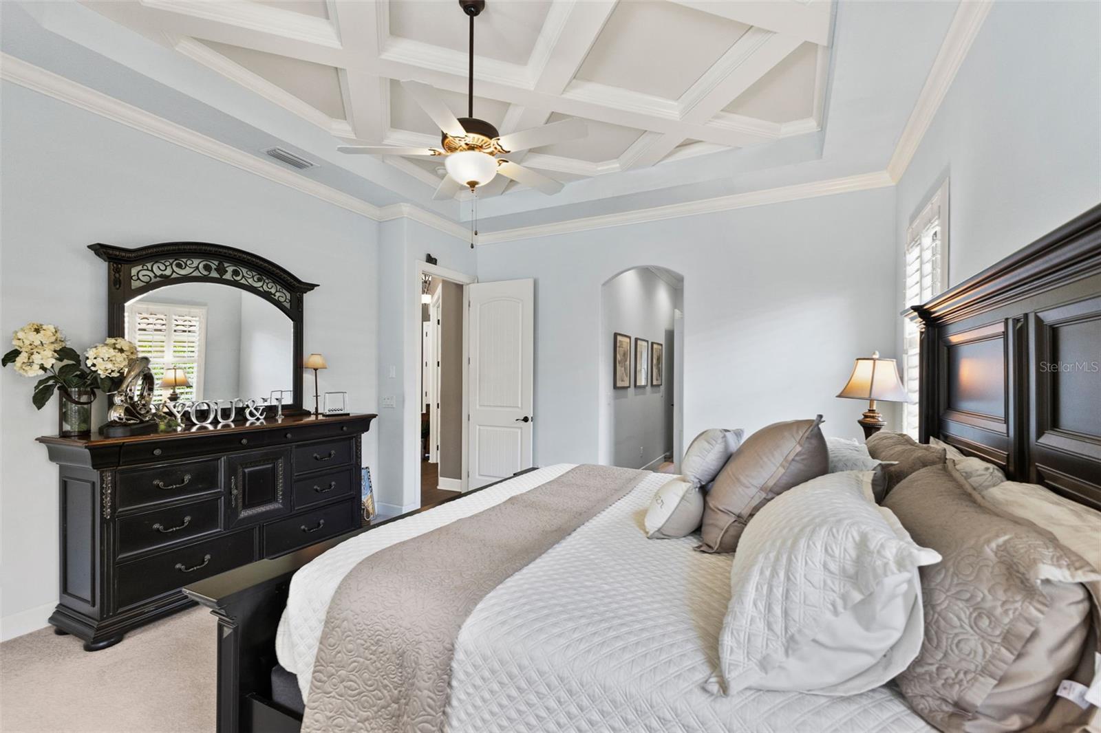 2152 MAJESTIC OAKS BLVD