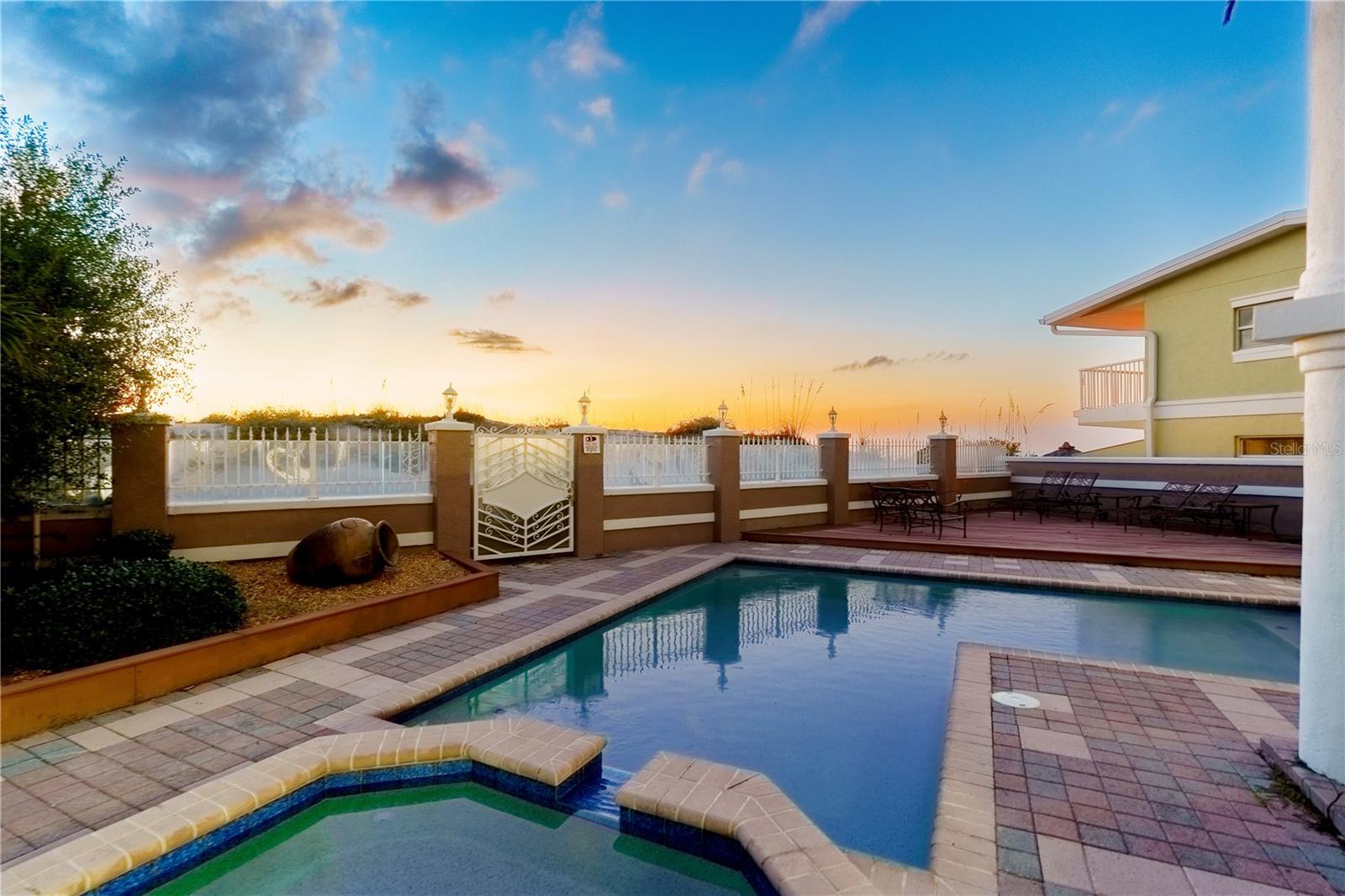 3800 GULF BLVD #PH