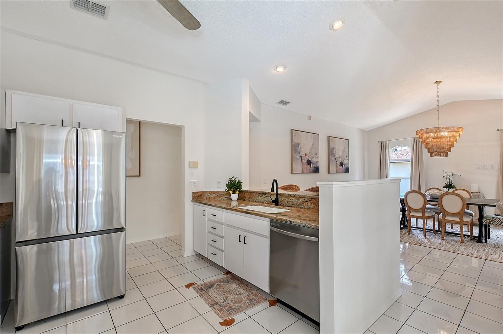 1626 RIDGEWOOD LN