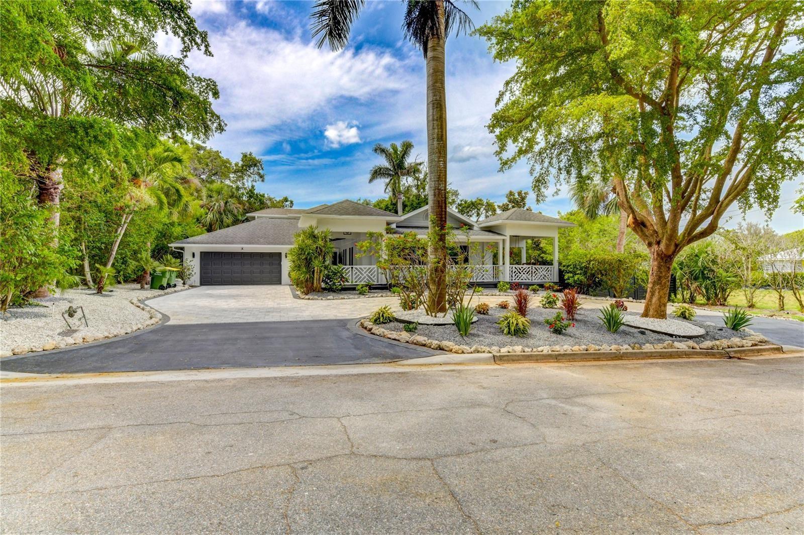 1720 SPRING CREEK DR