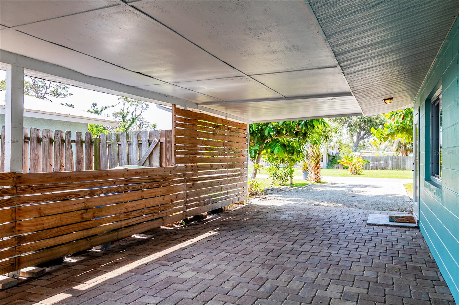 302 PAVONIA RD