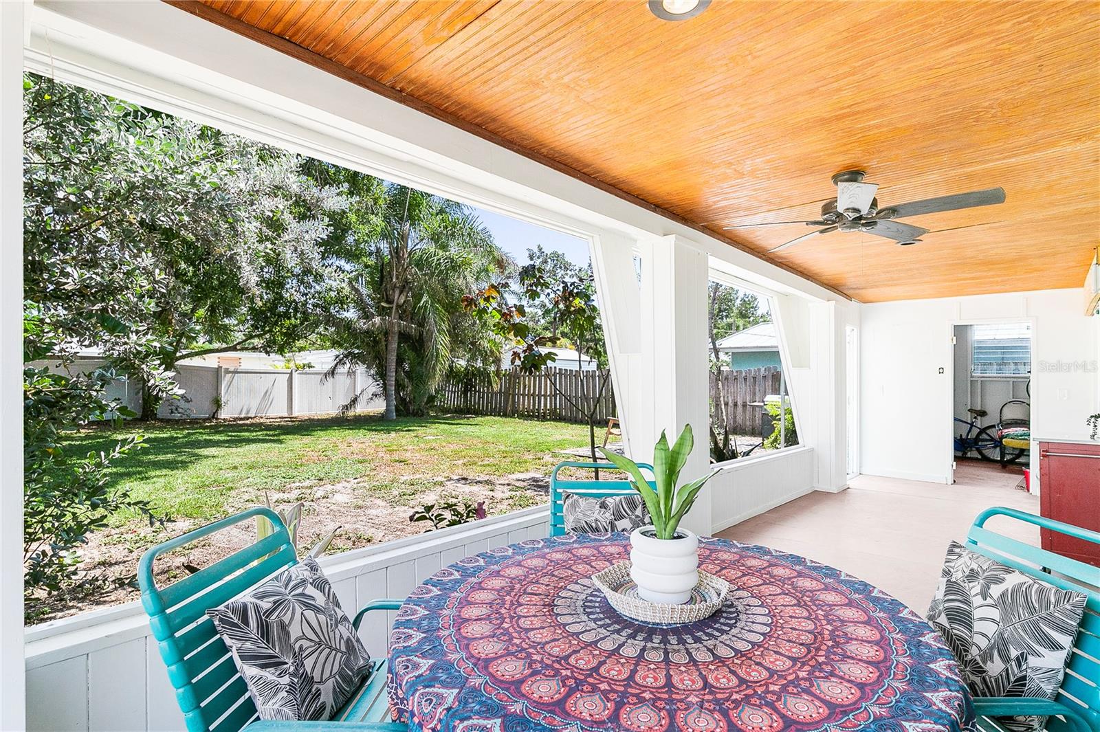 302 PAVONIA RD