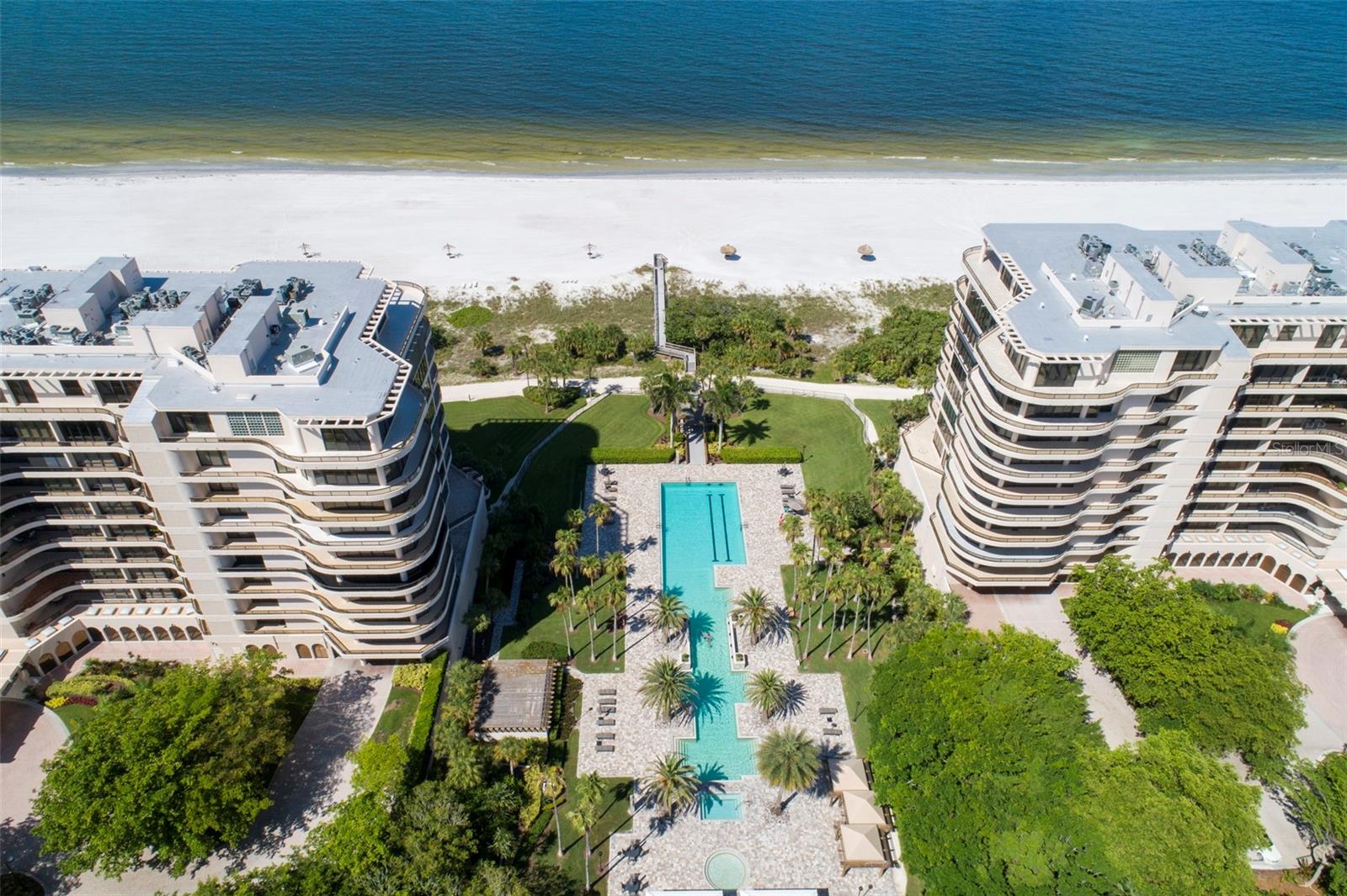 435 L AMBIANCE DR #PH-J