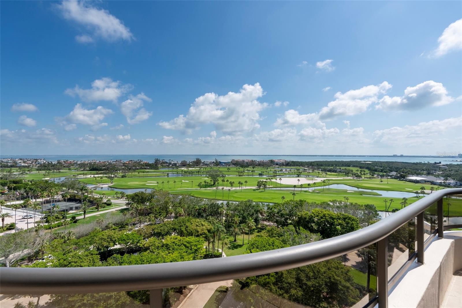 435 L AMBIANCE DR #PH-J