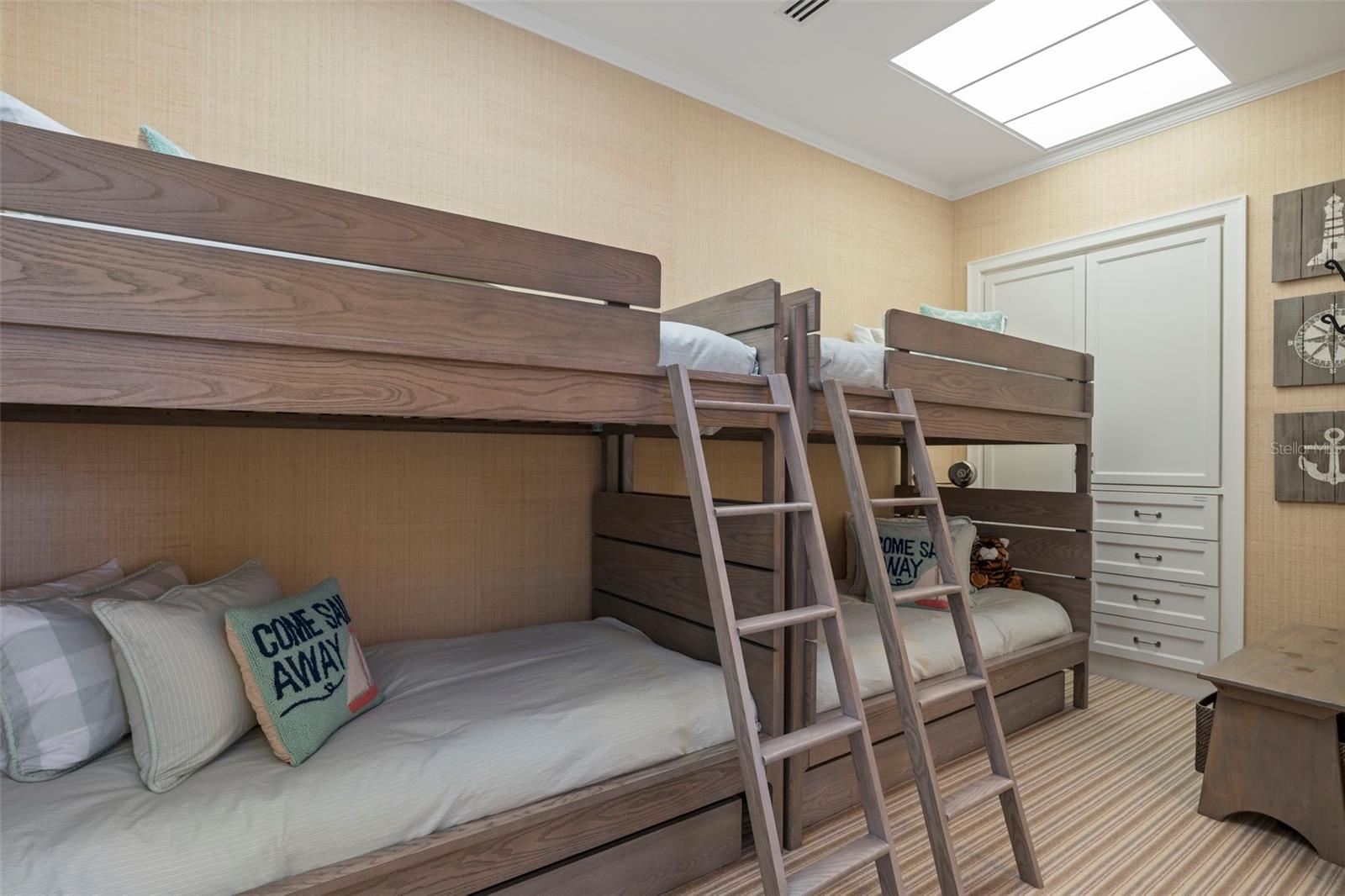 435 L AMBIANCE DR #PH-J