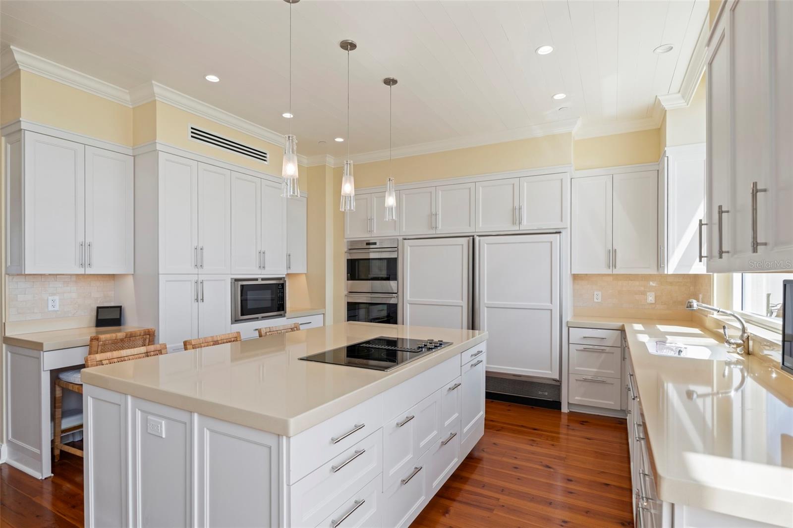 435 L AMBIANCE DR #PH-J