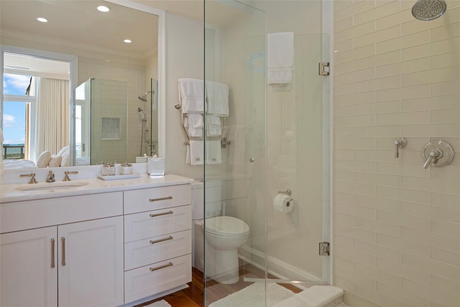 435 L AMBIANCE DR #PH-J