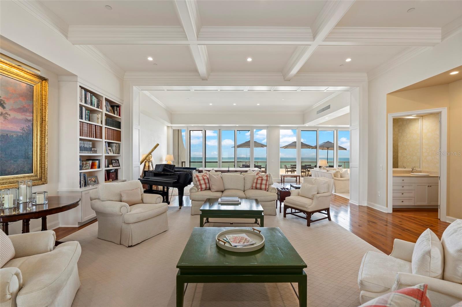 435 L AMBIANCE DR #PH-J