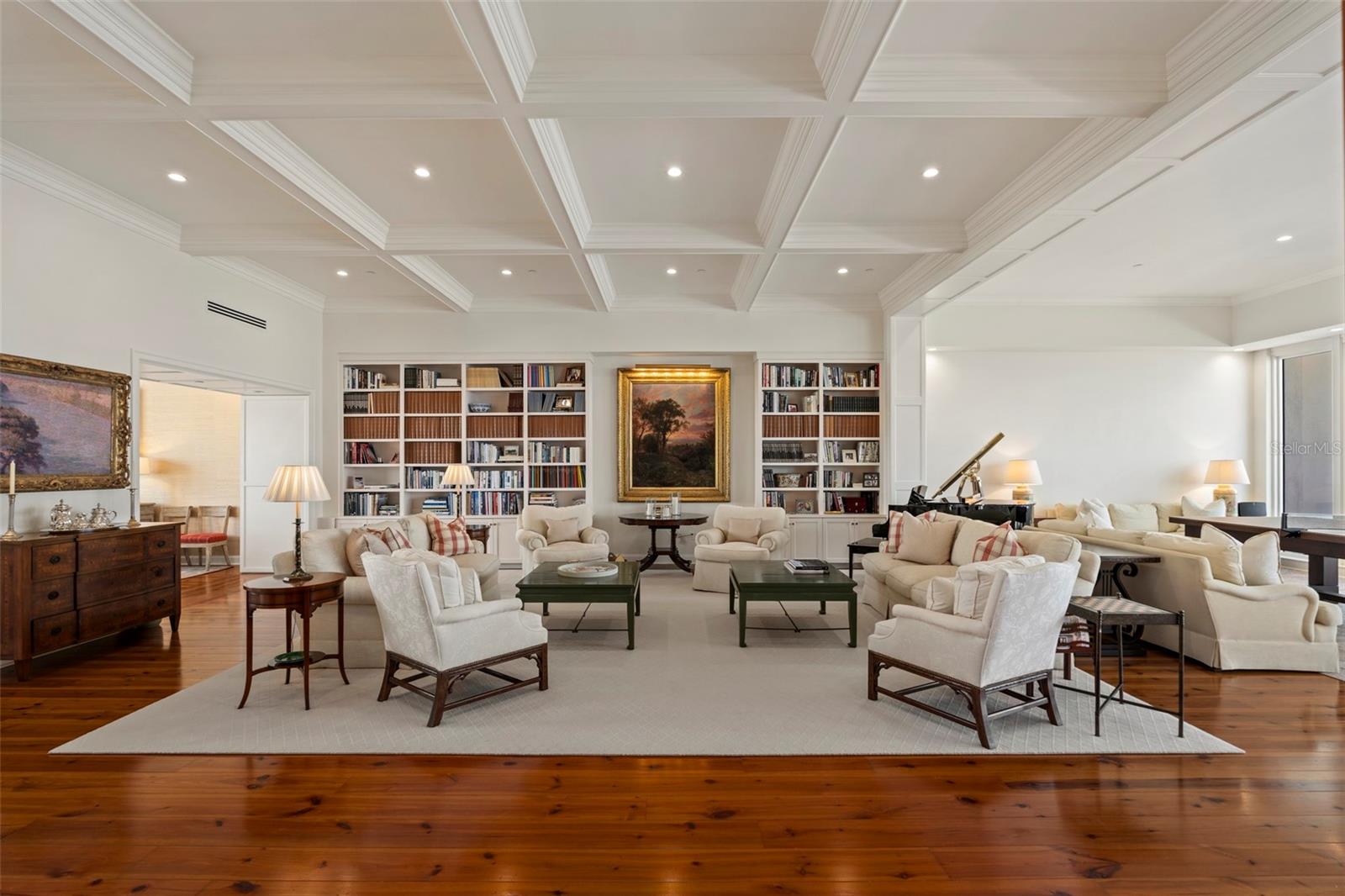 435 L AMBIANCE DR #PH-J