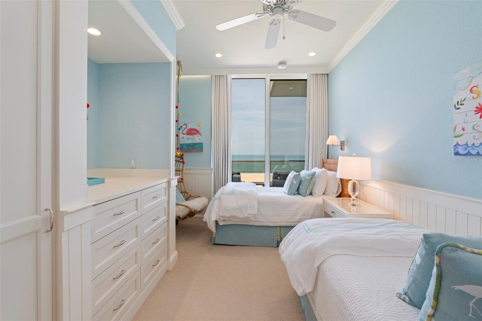 435 L AMBIANCE DR #PH-J