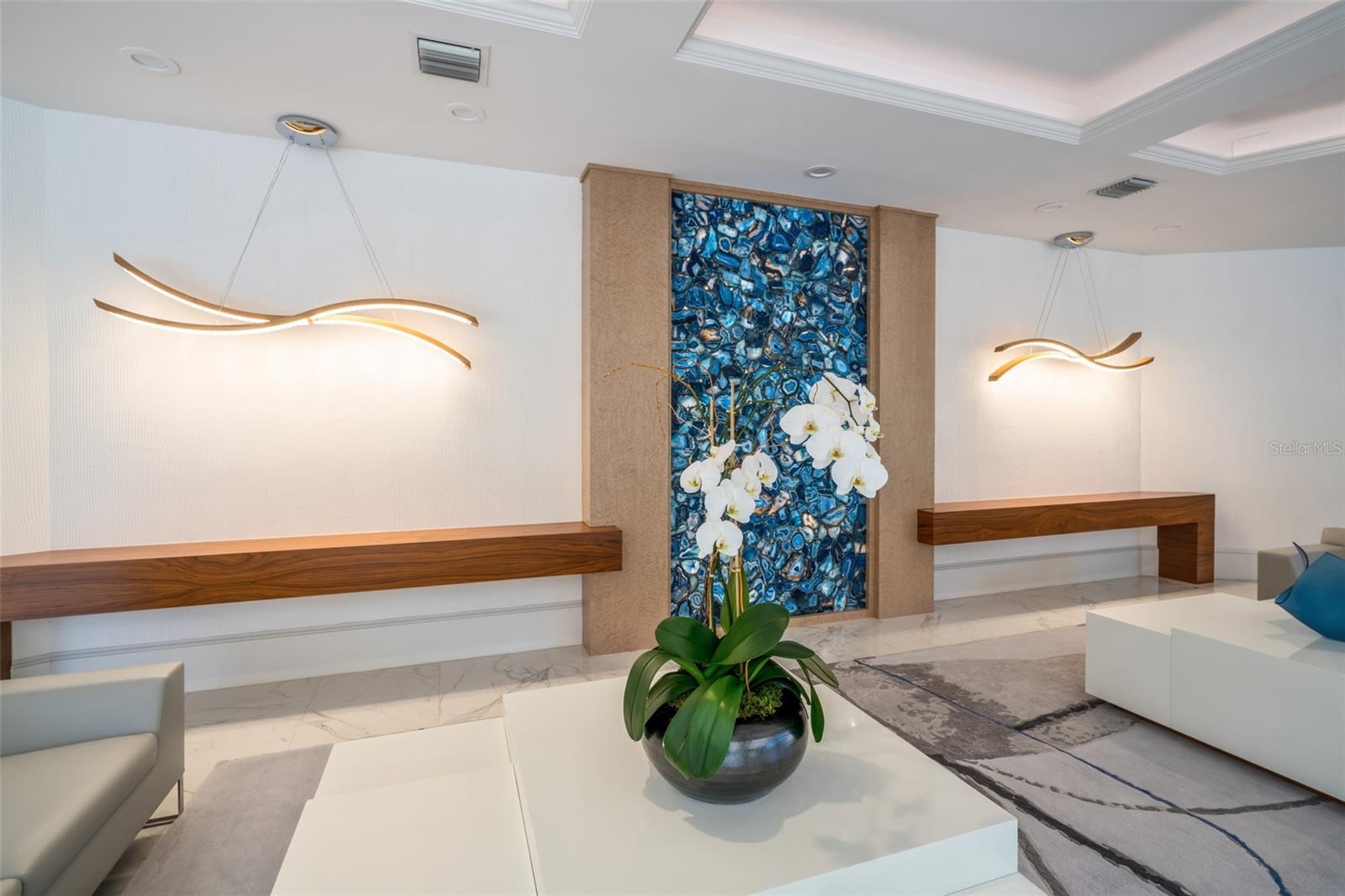 435 L AMBIANCE DR #PH-J