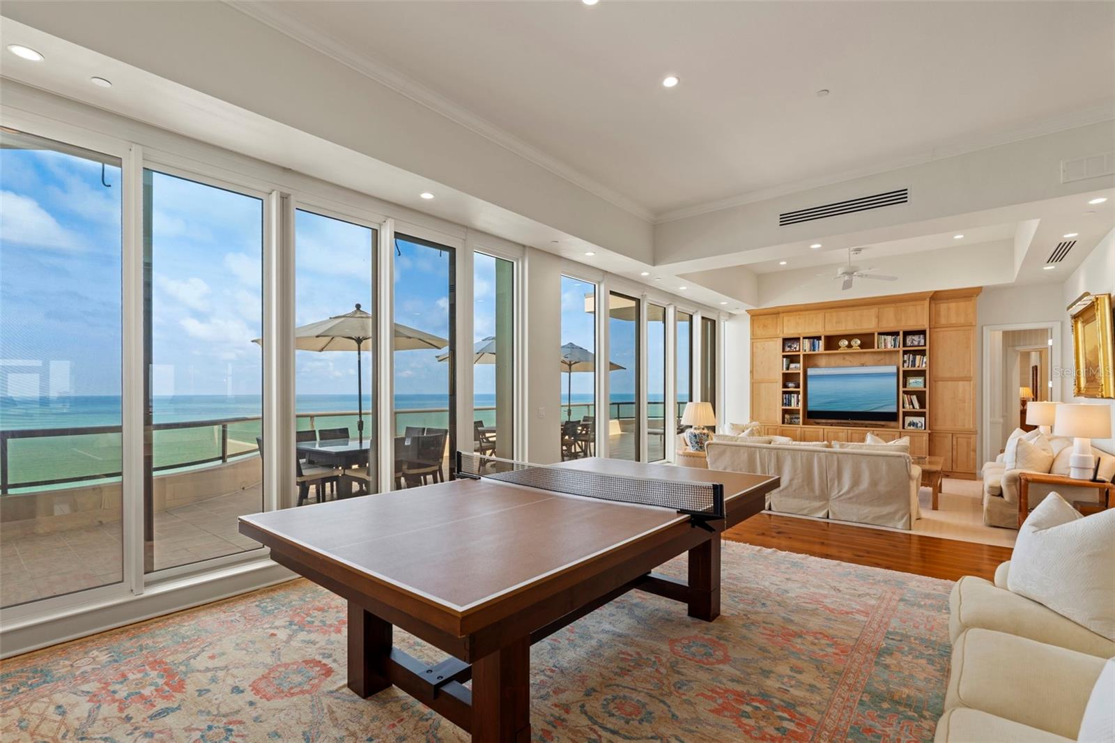 435 L AMBIANCE DR #PH-J