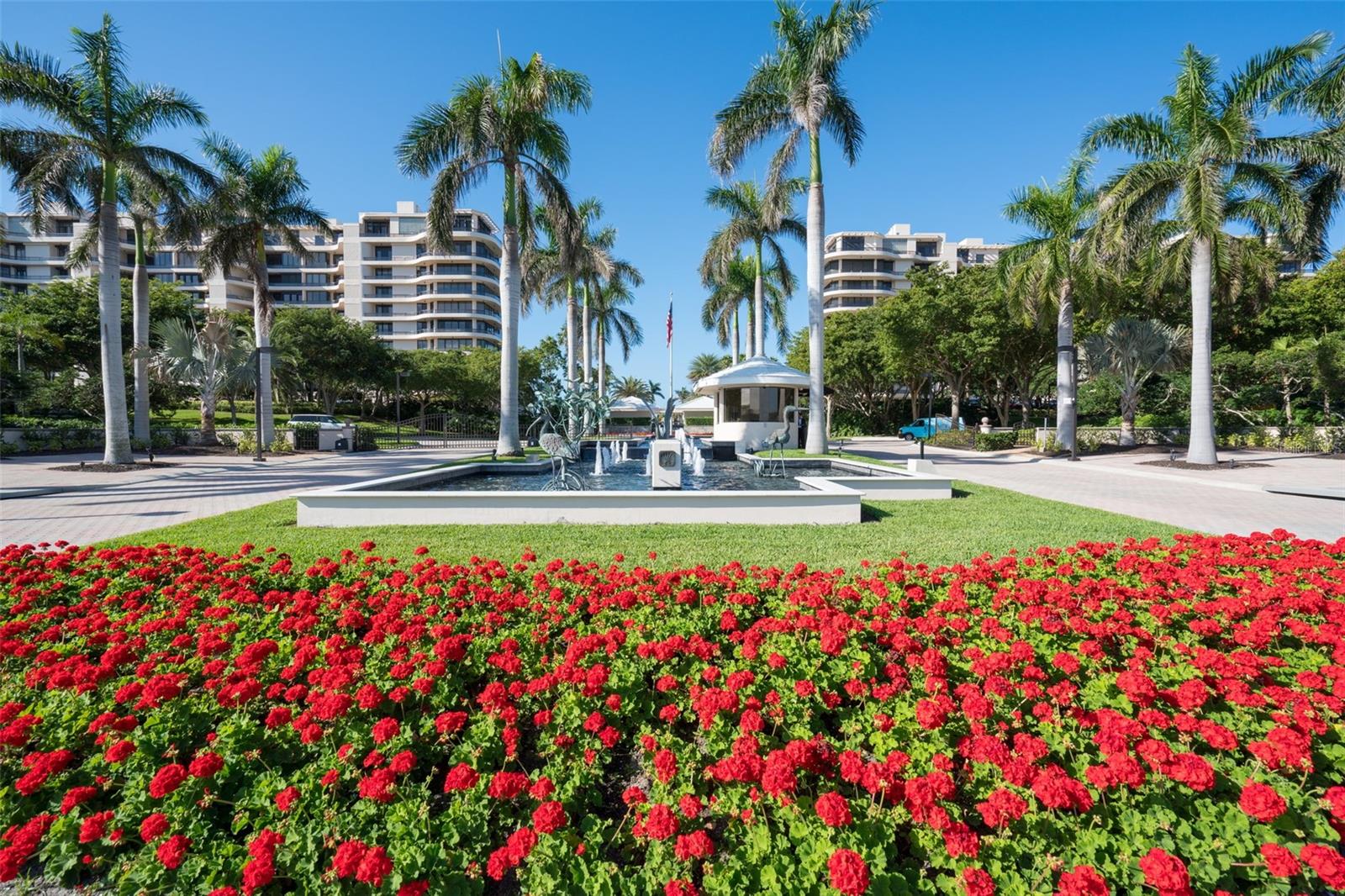 435 L AMBIANCE DR #PH-J