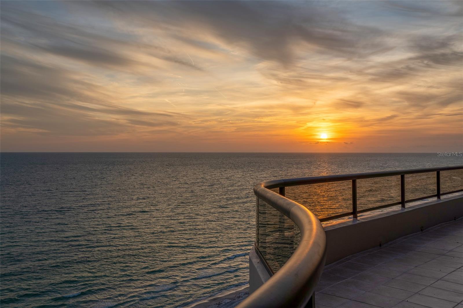 435 L AMBIANCE DR #PH-J