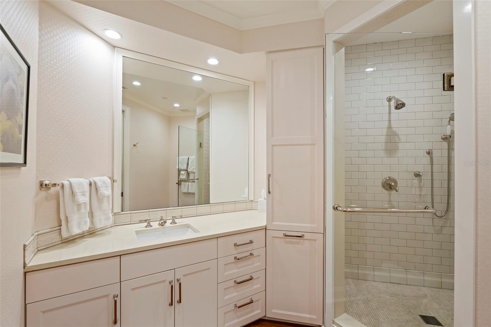 435 L AMBIANCE DR #PH-J