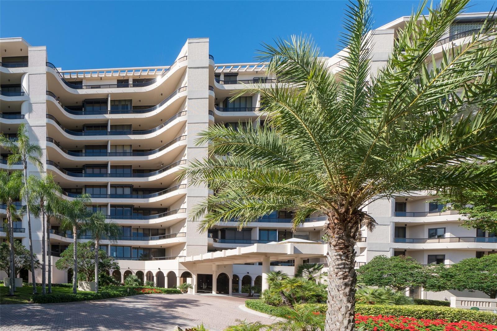 435 L AMBIANCE DR #PH-J