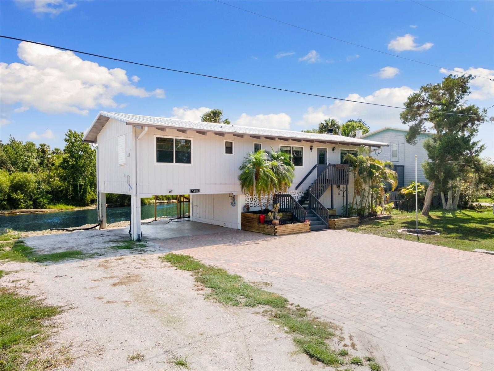 6406 LINCOLN RD