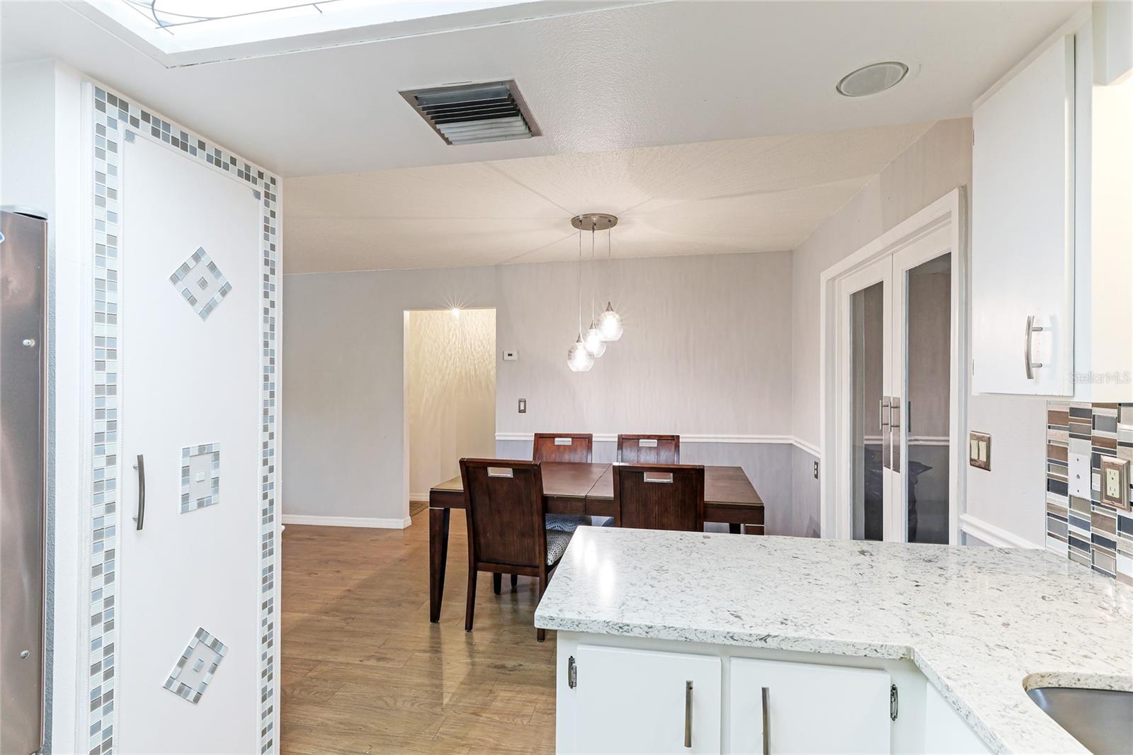 5329 ANSONIA TER